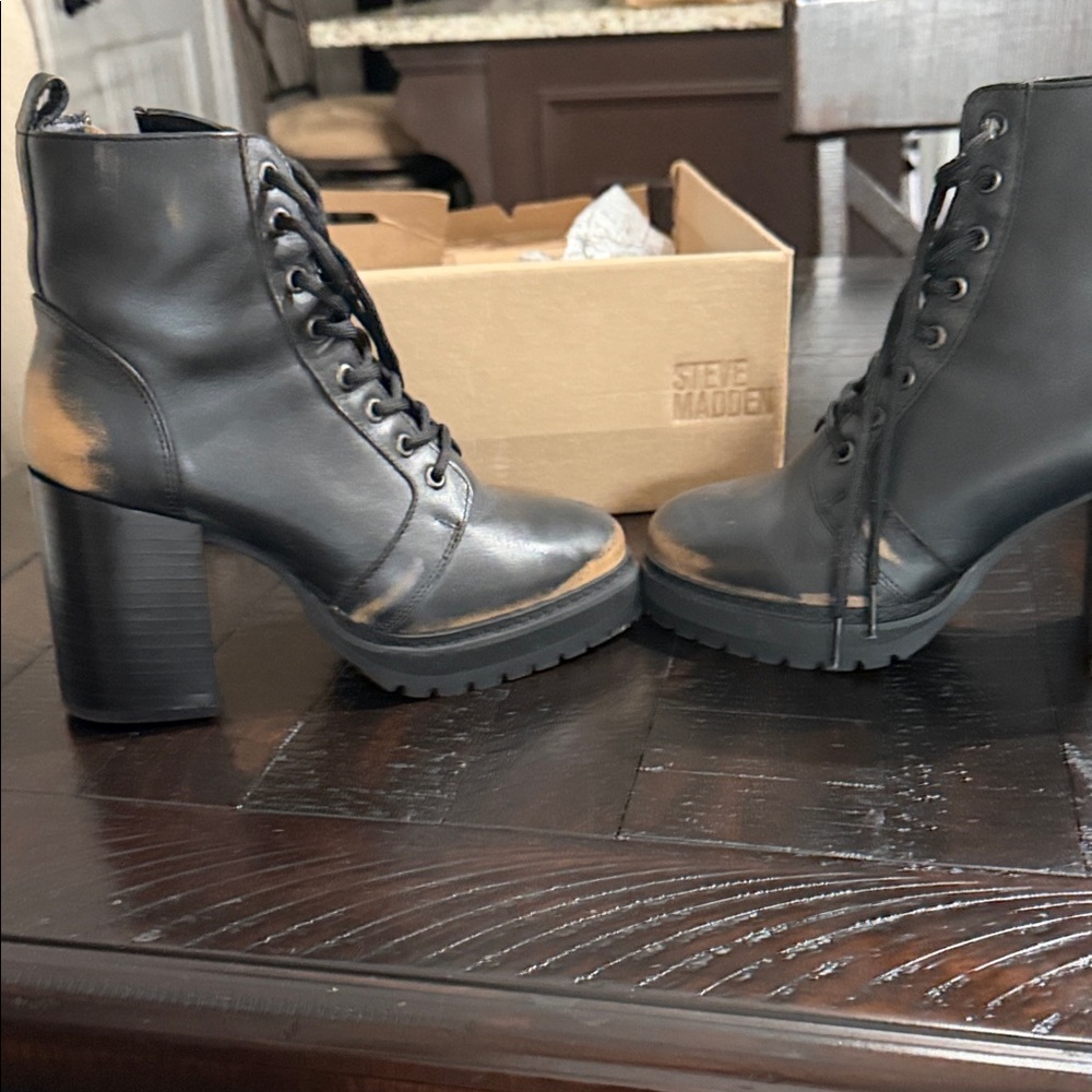 Steve Madden Black Lace Up Boots - Picture 7 of 10
